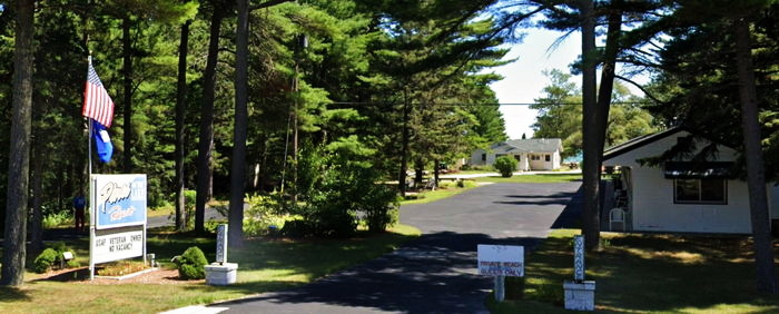 Pines on the Lake (Bero Beach Motel) - Web Listing (newer photo)